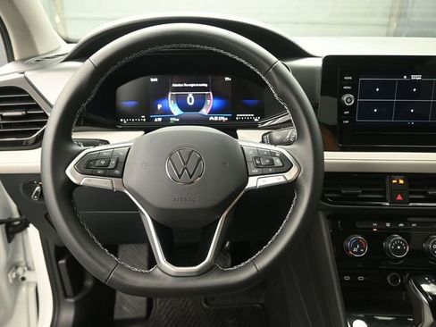 New 2026 Volkswagen Taos S image 6