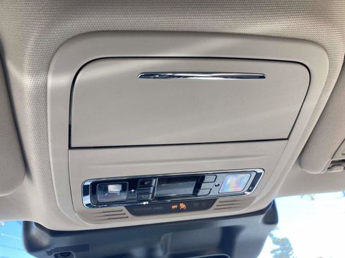 New 2026 Lincoln Corsair Premiere image 26