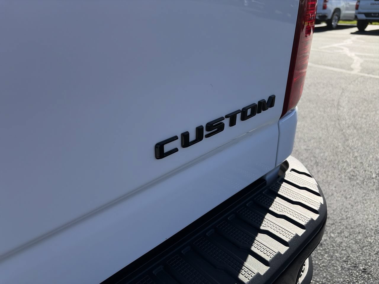 Used 2024 Chevrolet Silverado 2500 Custom w/ Custom Convenience Package AWD/4WD image 12