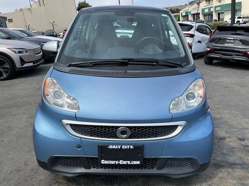Used 2013 smart fortwo passion RWD image 3