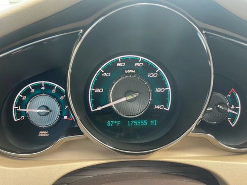 Used 2008 Chevrolet Malibu LTZ FWD image 17