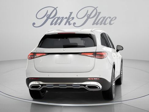 Certified 2026 Mercedes-Benz GLC 300 image 18