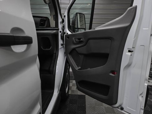 Used 2024 Ford Transit 250 148 Medium Roof RWD image 28