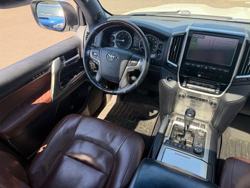 Used 2016 Toyota Land Cruiser AWD/4WD image 6
