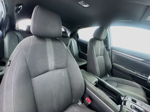 Used 2019 Honda Civic Sport image 17