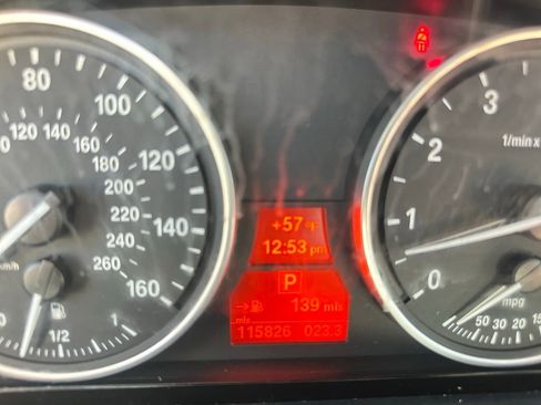 Used 2012 BMW X5 xDrive35i image 4