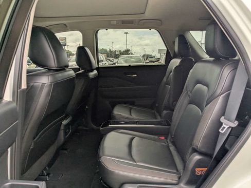 Used 2023 Nissan Pathfinder SL w/ SL Premium Package AWD/4WD image 13