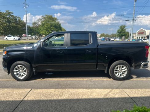Used 2024 Chevrolet Silverado 1500 LT w/ Z71 Off-Road Package AWD/4WD image 7