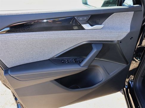 Certified 2025 Volkswagen Tiguan S image 13