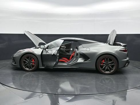 Used 2023 Chevrolet Corvette Stingray Premium Conv w/ Z51 Performance Package RWD image 48