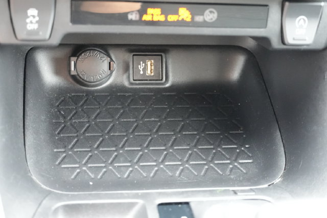 Used 2024 Toyota RAV4 XLE AWD/4WD image 35