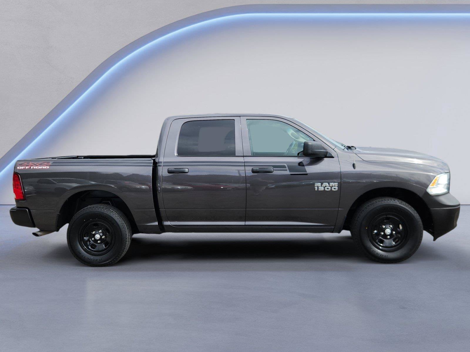 Used 2016 RAM 1500 Tradesman w/ Popular Equipment Group AWD/4WD image 2