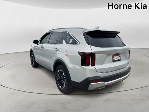 New 2026 Kia Sorento S image 5