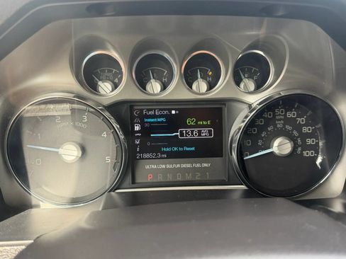 Used 2014 Ford F350 Lariat w/ Lariat Ultimate Package AWD/4WD image 25