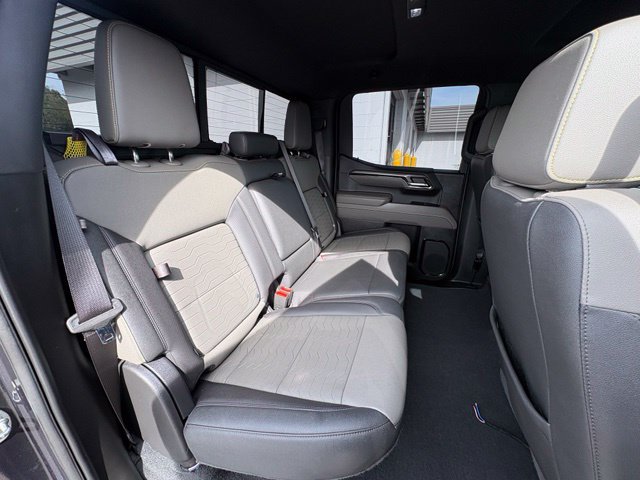 Used 2022 Chevrolet Silverado 1500 ZR2 w/ Technology Package AWD/4WD image 31