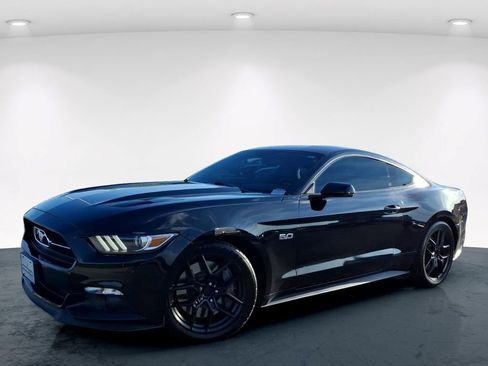 Used 2015 Ford Mustang GT Premium w/ GT Performance Package RWD image 2