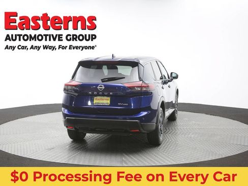 Used 2024 Nissan Rogue SV AWD/4WD image 38