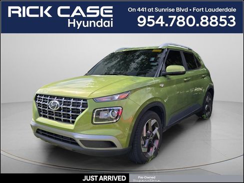 Used 2023 Hyundai Venue SEL w/ Cargo Package FWD image 1