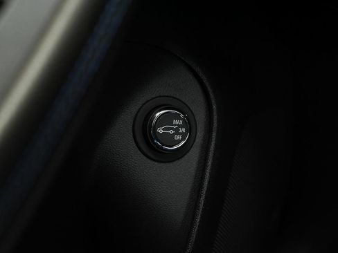 Used 2025 Buick Encore GX Sport Touring w/ Experience Buick Package FWD image 36
