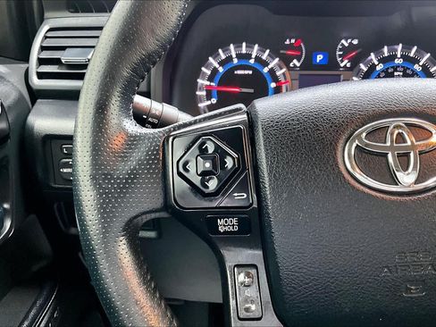 Used 2019 Toyota 4Runner Limited AWD/4WD image 23