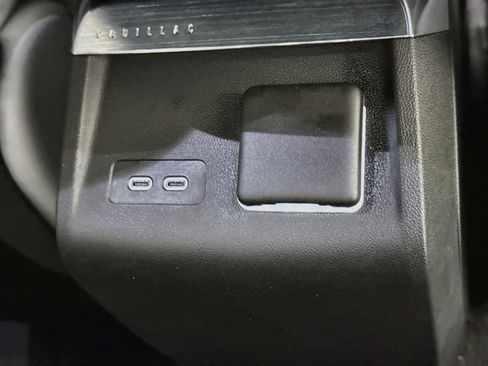 Used 2023 Cadillac Lyriq AWD image 42