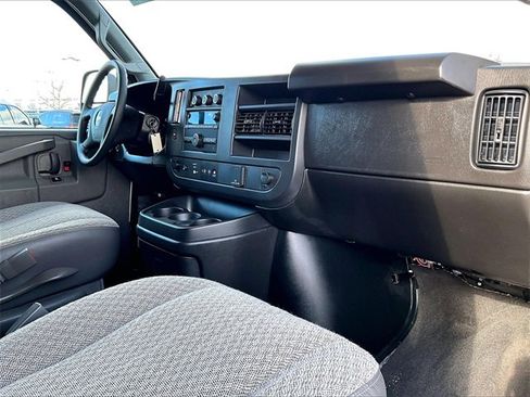 Used 2025 Chevrolet Express 3500 LS image 12