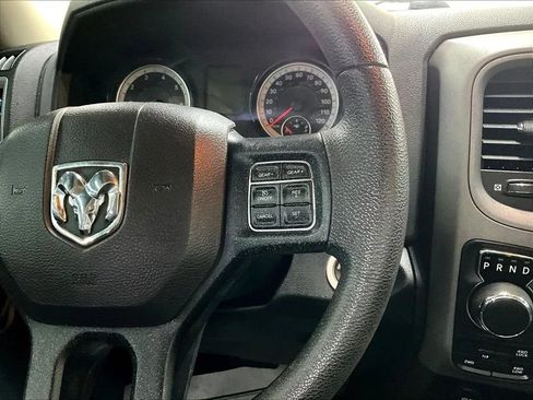 Used 2020 RAM 1500 Express w/ Express Value Package AWD/4WD image 14