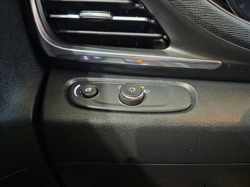 Used 2024 Buick Envista Preferred w/ Convenience I Package image 18