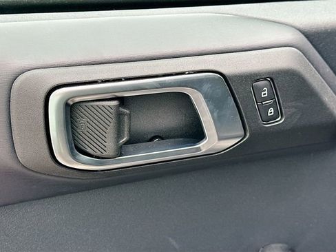 New 2025 Ford Bronco Outer Banks image 13