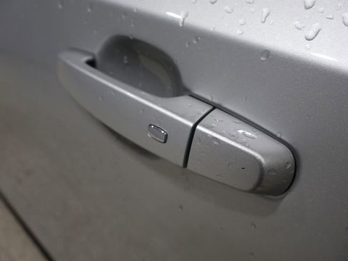 Used 2018 GMC Terrain SLE image 18