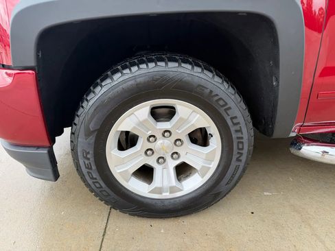 Used 2018 Chevrolet Silverado 1500 LT w/ All Star Edition AWD/4WD image 67