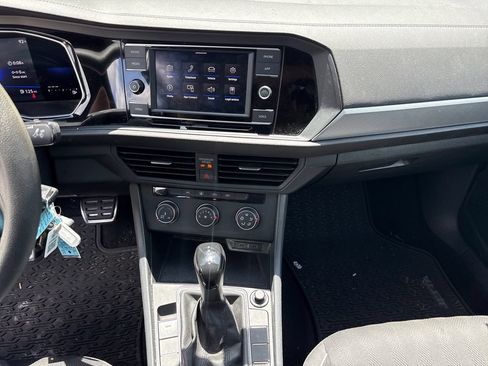 Used 2023 Volkswagen Jetta Sport FWD image 21