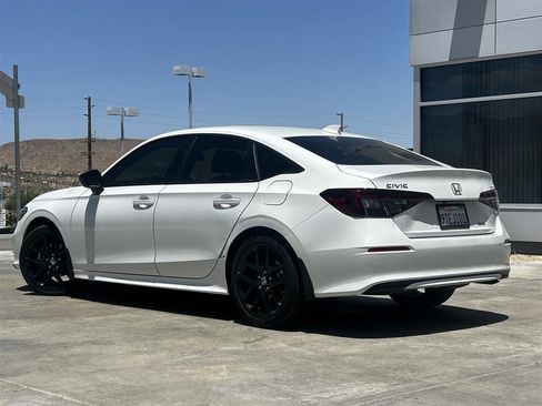 Used 2025 Honda Civic FWD Hybrid Sedan image 5