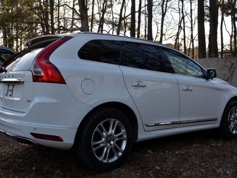 Used 2015 Volvo XC60 3.2 Premier Plus image 5