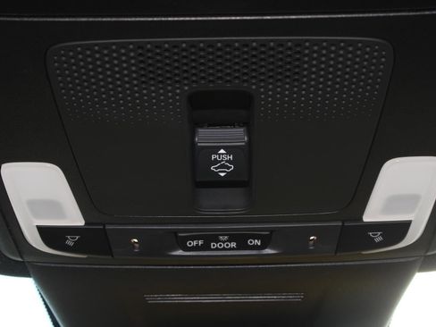 Used 2023 Honda CR-V Sport image 11