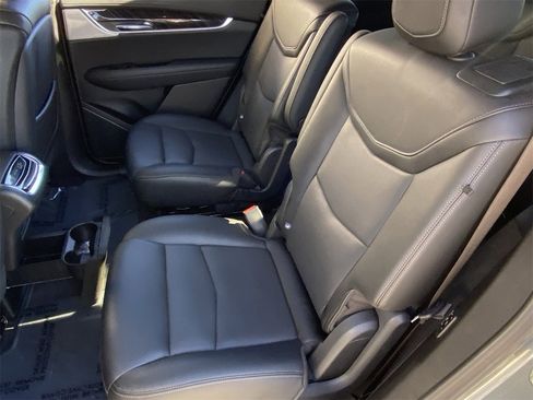 Certified 2025 Cadillac XT6 Premium Luxury image 18