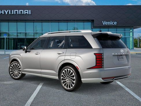New 2026 Hyundai Palisade Calligraphy FWD image 5