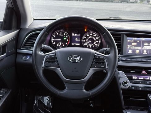 Used 2017 Hyundai Elantra Value Edition w/ Cargo Package FWD image 25