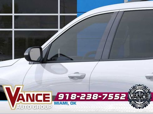 New 2026 Chevrolet Traverse LT w/ Sun and Wheel Package FWD image 12