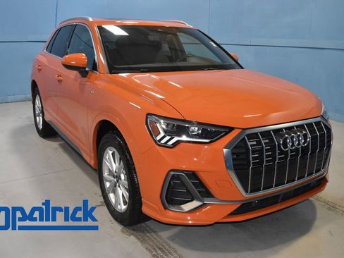 Certified 2025 Audi Q3 2.0T Premium Plus w/ Premium Plus Package image 1