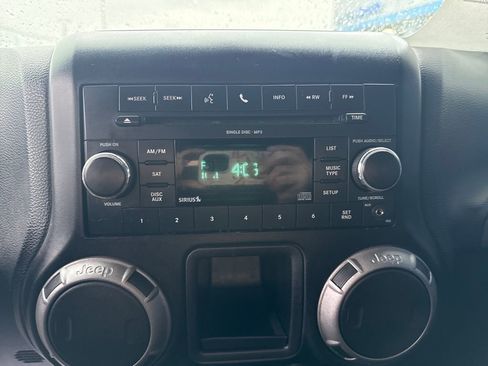 Used 2012 Jeep Wrangler Sport image 21