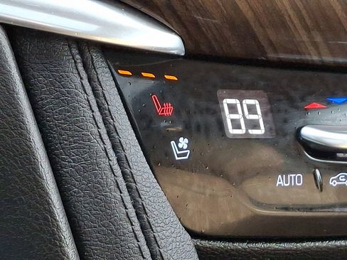 Used 2022 Cadillac XT6 Sport w/ Platinum Package image 26