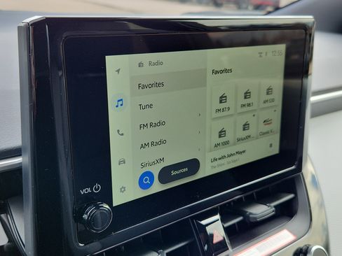 New 2026 Toyota Corolla SE image 18