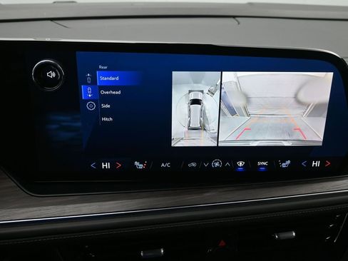 Used 2025 Chevrolet Tahoe Z71 image 18