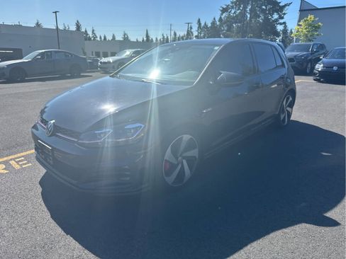 Used 2018 Volkswagen GTI Autobahn FWD image 3