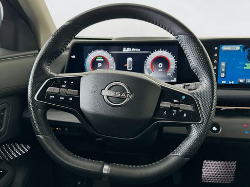 Used 2025 Nissan Ariya FWD image 18