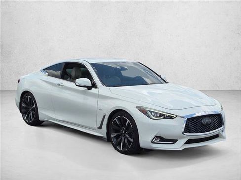 Used 2020 INFINITI Q60 3.0t Luxe RWD image 3