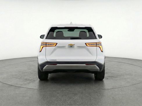 Used 2025 Chevrolet Equinox LT image 7