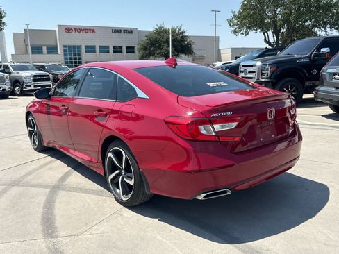 Used 2019 Honda Accord Sport image 2