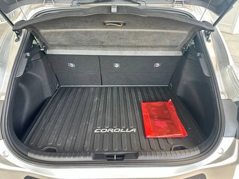 Certified 2023 Toyota Corolla SE w/ SE Premium Package FWD image 18